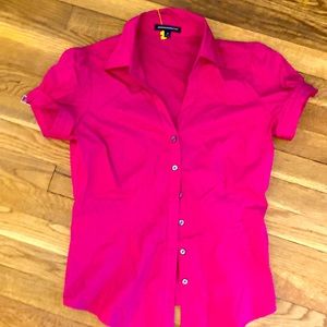 Express Dedign Studio. Short sleeve button down. Size medium.